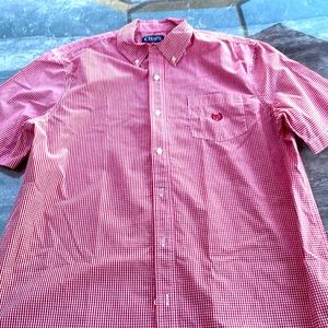 Like new men’s “Chaps” casual shirt.